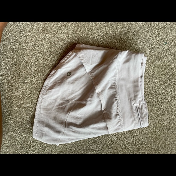 Lulu lemon Shorts - Picture 2 of 2